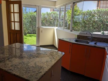 VENTA CASA 3 DORMITORIOS CUMBAYA SECTOR FRANCISCO DE ORELLANA