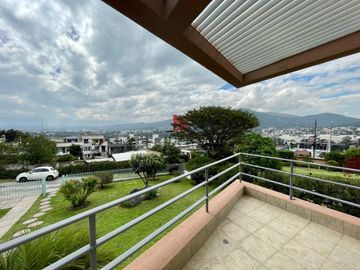 VENTA CASA 3 DORMITORIOS CUMBAYA SECTOR FRANCISCO DE ORELLANA
