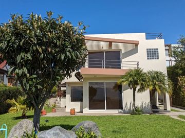 VENTA CASA 3 DORMITORIOS CUMBAYA SECTOR FRANCISCO DE ORELLANA
