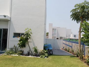 Casa en venta en el fraccionamiento Aiyana Residencial en Santa Fe Xochitepec, Morelos