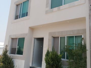 Casa en venta en el fraccionamiento Aiyana Residencial en Santa Fe Xochitepec, Morelos
