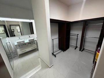 Casa en venta en fraccionamiento las Bárcenas Metepec, Estado de México.
