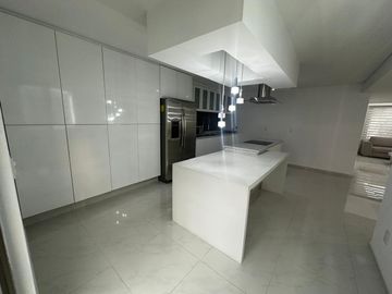 Casa en venta en fraccionamiento las Bárcenas Metepec, Estado de México.