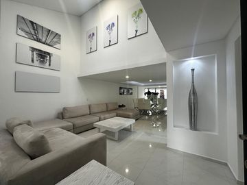Casa en venta en fraccionamiento las Bárcenas Metepec, Estado de México.