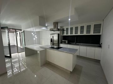 Casa en venta en fraccionamiento las Bárcenas Metepec, Estado de México.