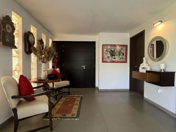 CASA EN VENTA EN LAS CAÑADAS