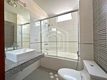 DEPARTAMENTO TIPO CASA CHALET EN VENTA EN MAGDALENA CON SAN ISIDRO