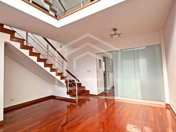 DEPARTAMENTO TIPO CASA CHALET EN VENTA EN MAGDALENA CON SAN ISIDRO