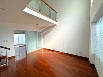 DEPARTAMENTO TIPO CASA CHALET EN VENTA EN MAGDALENA CON SAN ISIDRO