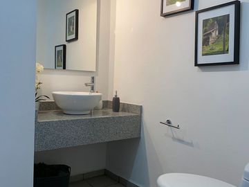 CASA EN VENTA TOLUCA CERCA DEL PARQUE TOLUCA 2000 Y DEL AEROPUERTO INTERNACIONAL