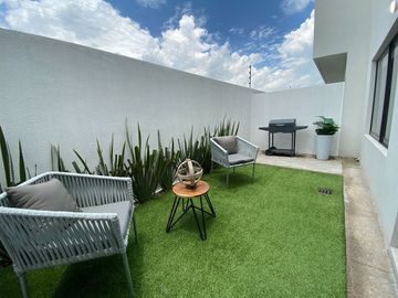 CASA EN VENTA TOLUCA CERCA DEL PARQUE TOLUCA 2000 Y DEL AEROPUERTO INTERNACIONAL