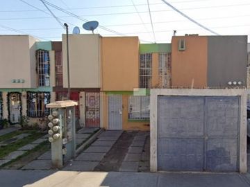 CASA EN VENTA EN