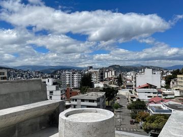 GRANDA CENTENO SE VENDE DEPARTAMENTO