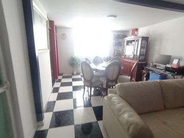 SE VENDE DEPARTAMENTO 3 PISO CON AIRES EN UN 4 PISO SUPER BONITO Y ESPACIOSO