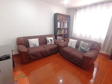 SE VENDE DEPARTAMENTO 3 PISO CON AIRES EN UN 4 PISO SUPER BONITO Y ESPACIOSO