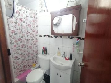 SE VENDE DEPARTAMENTO 3 PISO CON AIRES EN UN 4 PISO SUPER BONITO Y ESPACIOSO