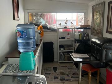 Casa Esquina en Micro barrio de Villa Jardines de Santa María, Maipú.