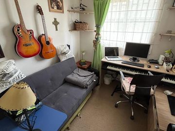 Casa Esquina en Micro barrio de Villa Jardines de Santa María, Maipú.