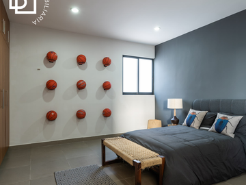 Casa en venta de dos pisos en privada residencial dentro de Temozón Norte, Mérida.