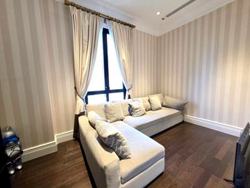 98 Wireless: 132sqm 2bed 3bath 110,000,000 Embassy view unfurnished Am: 065619----