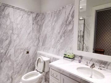 98 Wireless: 132sqm 2bed 3bath 110,000,000 Embassy view unfurnished Am: 065619----