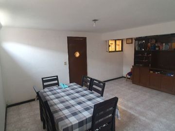 venta de casa con excelente ubicacion
