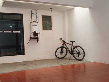 venta de casa con excelente ubicacion