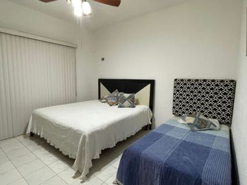 FINCA CON JARDÍN EL ENCANTO en VENTA AV. CENTRAL, COLONIA CAMPESTRE, VERACRUZ, VER. A 2 CUADRAS DEL PUENTE NUEVO VERACRUZ DE LA CARRETERA FEDERAL