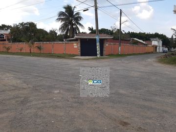 FINCA CON JARDÍN EL ENCANTO en VENTA AV. CENTRAL, COLONIA CAMPESTRE, VERACRUZ, VER. A 2 CUADRAS DEL PUENTE NUEVO VERACRUZ DE LA CARRETERA FEDERAL