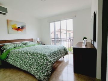 Venta de preciosa casa diseño moderno en Etapa Brisana - Urb Casalaguna/ km 12 av. León Febres Cordero.