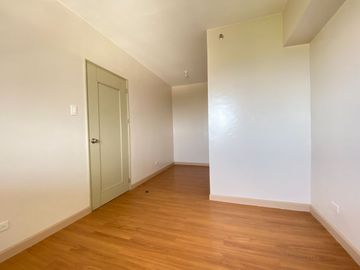 16th floor Penthouse for Sale in Davao City Near Airport