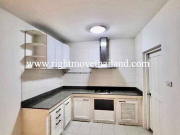 Lake Side Villa 2 House For Sale in Bangna