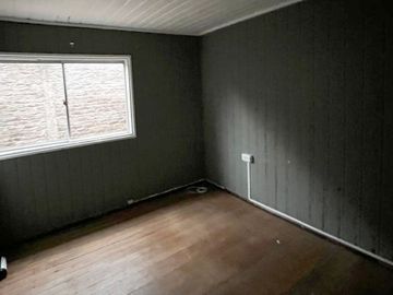 Vendemos casa comercial a pasos la avenida Alemania