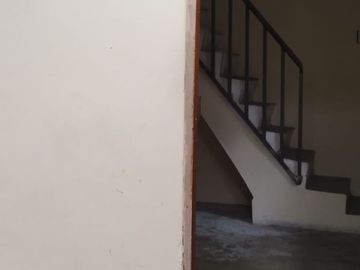 CASA DE OPORTUNIDAD EN VENTA EN LA CDLA. SAUCES NORTE DE GUAYAQUIL