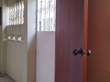 CASA DE OPORTUNIDAD EN VENTA EN LA CDLA. SAUCES NORTE DE GUAYAQUIL