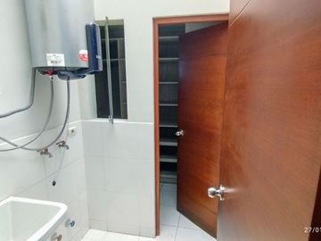 ¡OPORTUNIDAD ÚNICA! DEPARTAMENTO TRIPLEX EN LA CALERA SURQUILLO