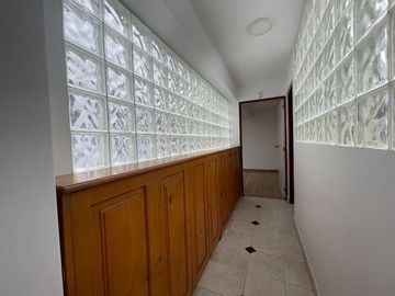 FLAT TOTALMENTE REMODELADO FRENTE AL CLUB SUIZO