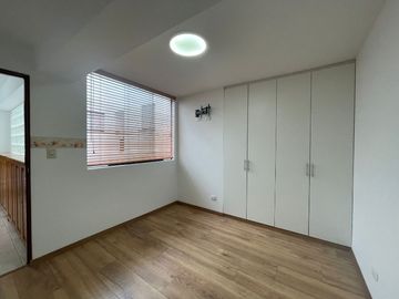 FLAT TOTALMENTE REMODELADO FRENTE AL CLUB SUIZO