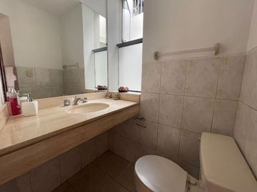 FLAT TOTALMENTE REMODELADO FRENTE AL CLUB SUIZO