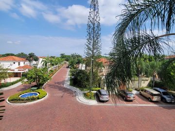 Vendo departamento en el km 3.5 vía a Samborondon, Urbanización Paseo del Sol
