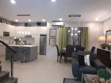 Spacious and 6-Bedroom Fully Furnished Townhouse in Mandaue City, Cebu