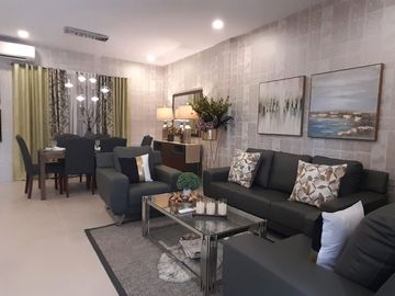 Spacious and 6-Bedroom Fully Furnished Townhouse in Mandaue City, Cebu