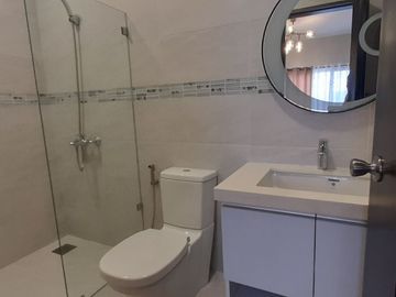 Spacious and 6-Bedroom Fully Furnished Townhouse in Mandaue City, Cebu