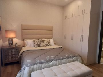 Spacious and 6-Bedroom Fully Furnished Townhouse in Mandaue City, Cebu