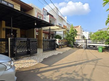 DI Jual rumah bagus siap huni di jatinegara indah jakarta timur