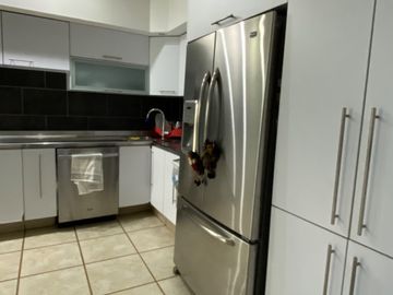 Casa Venta a unos pasos del Parque Metropolitano Pza Galerías