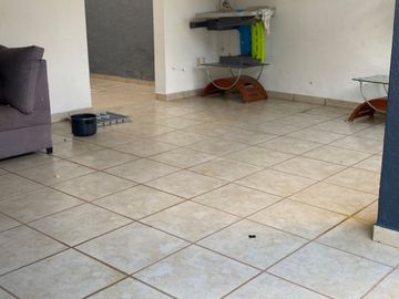Casa Venta a unos pasos del Parque Metropolitano Pza Galerías