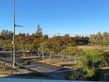 Casa Venta a unos pasos del Parque Metropolitano Pza Galerías