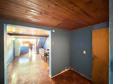 Se vende casa de dos pisos en Rauco, 2 piezas 1 baño