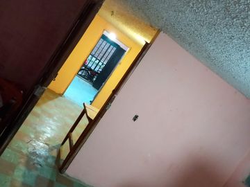 CASA CON LOCALES EN LA CIUDADELA MEXICO - SUR DE QUITO